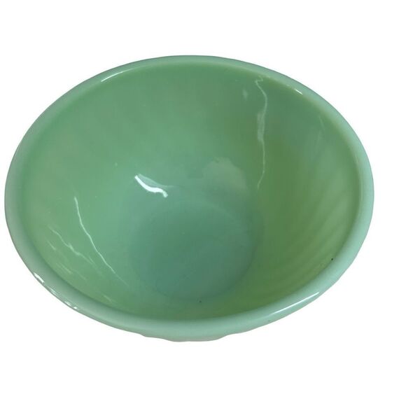 Vintage Fire King mixing bowl - Picture 2 of 3